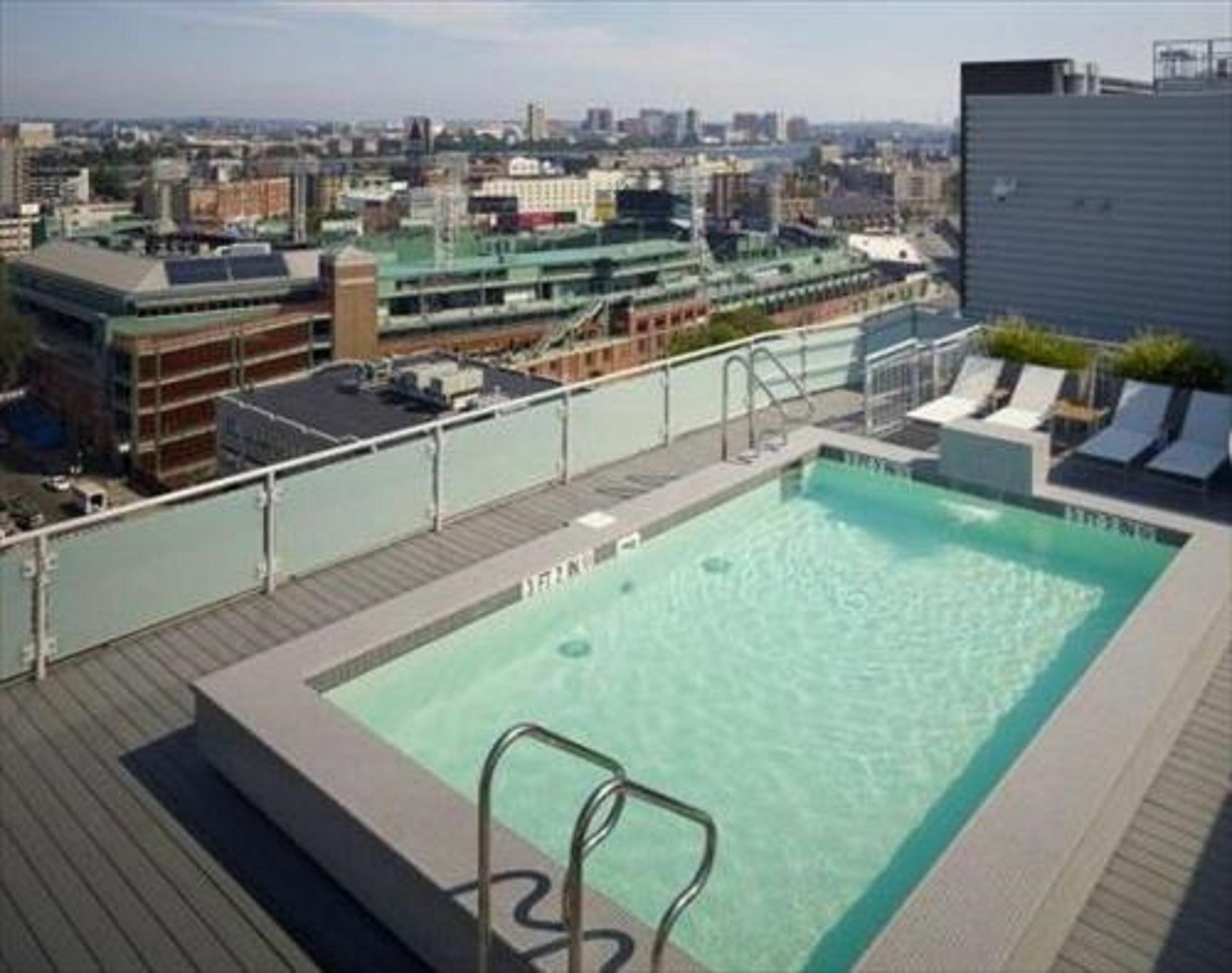 Global Luxury Suites At Kenmore Square Boston Ngoại thất bức ảnh